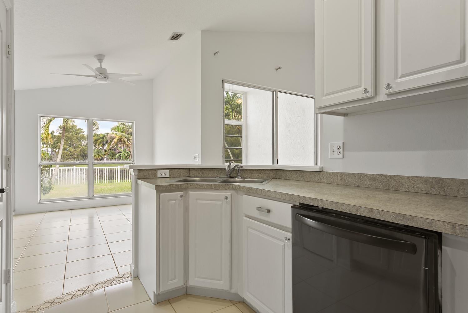 Residence photo 7