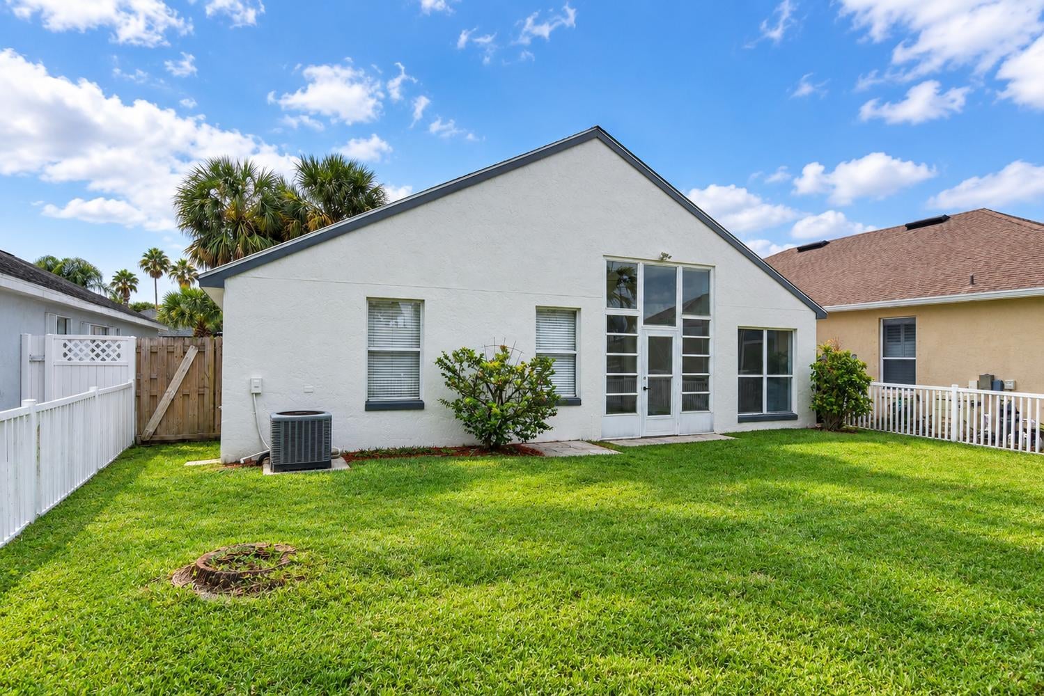 Residence photo 26