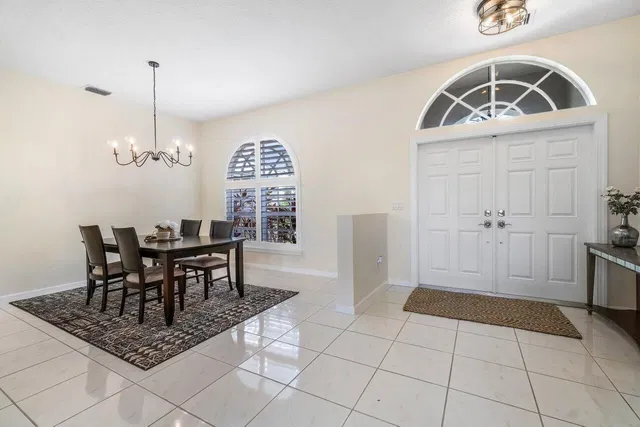 Residence photo 4