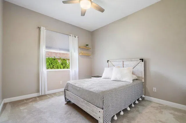 Residence photo 19