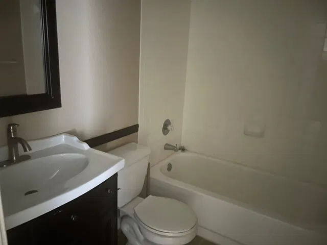 Unit 202 photo 13