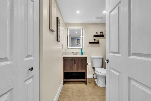  Unit L105 photo 29
