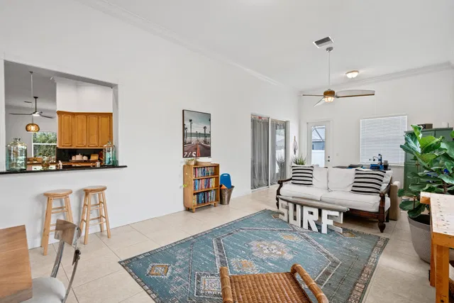 Residence photo 17