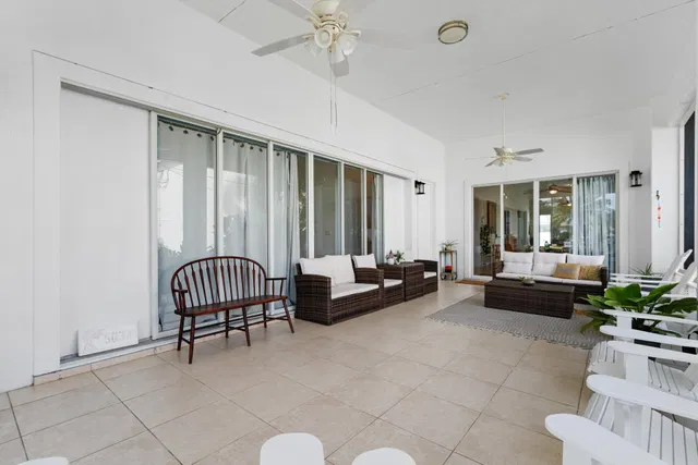Residence photo 41
