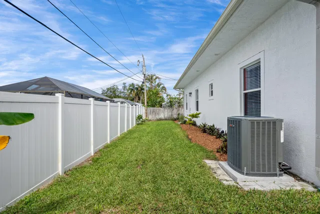 Residence photo 48
