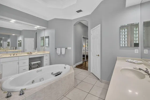  Residence photo 25