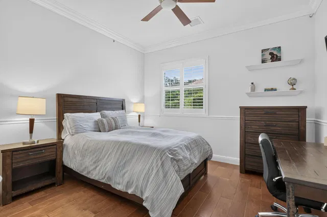  Residence photo 36
