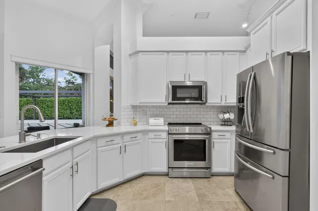  Residence photo 42