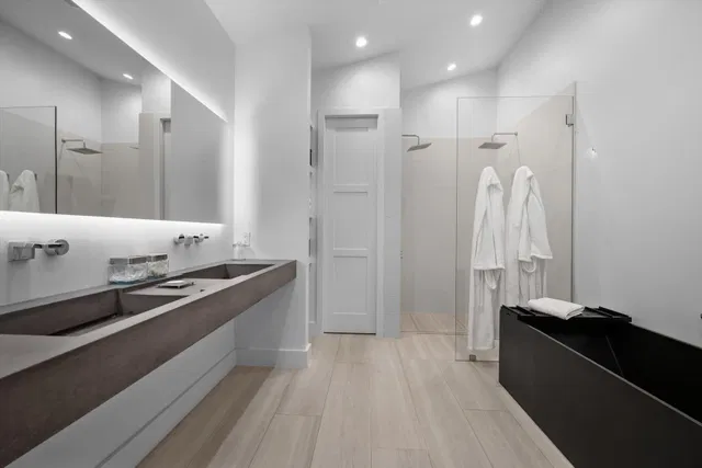 Residence photo 13