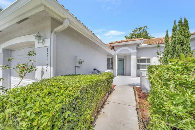  Residence photo 4