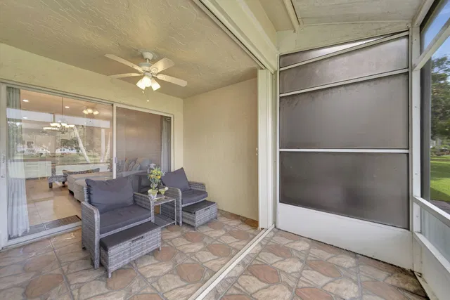  Residence photo 43