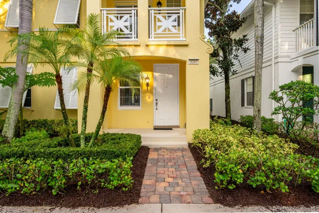 Residence photo 2