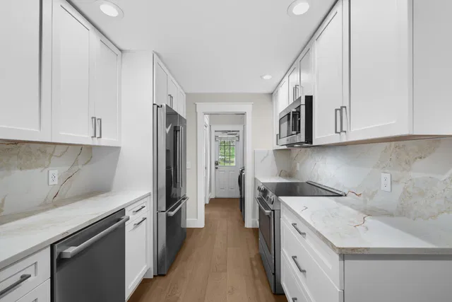 Residence photo 12