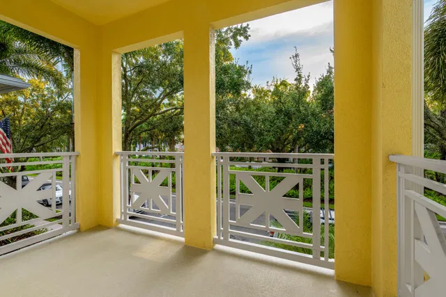 Residence photo 36