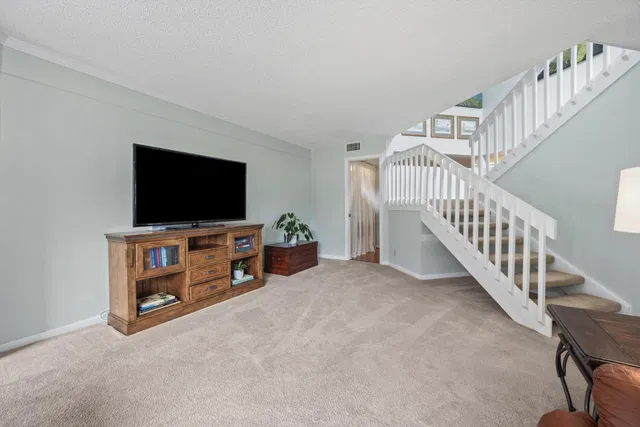 Residence photo 9