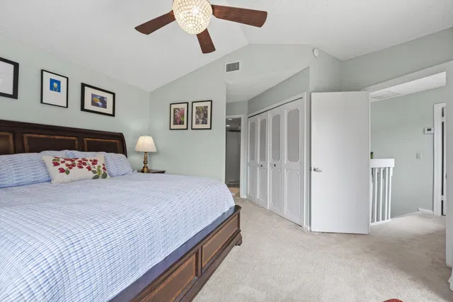 Residence photo 24