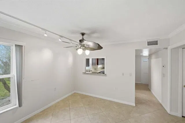 Unit 5107 photo 5