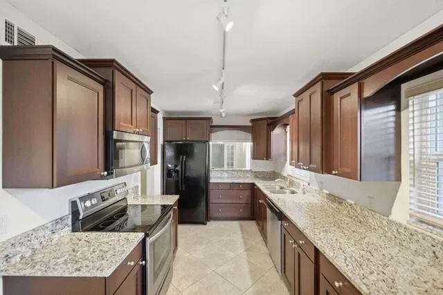 Unit 5107 photo 9