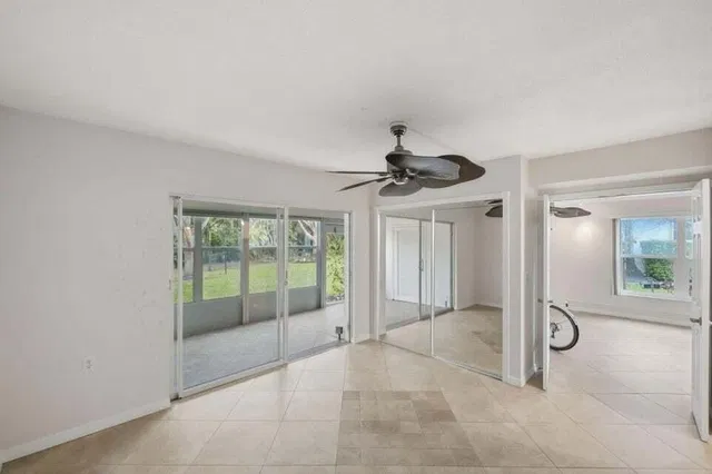 Unit 5107 photo 12
