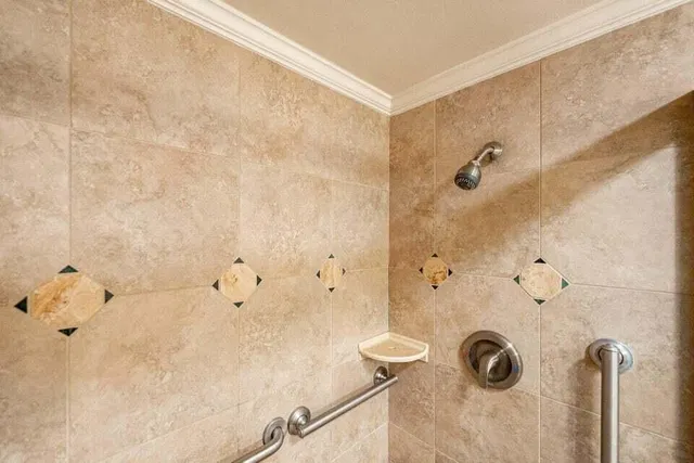 Unit 5107 photo 16