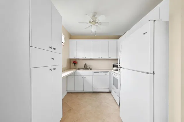 Residence photo 8