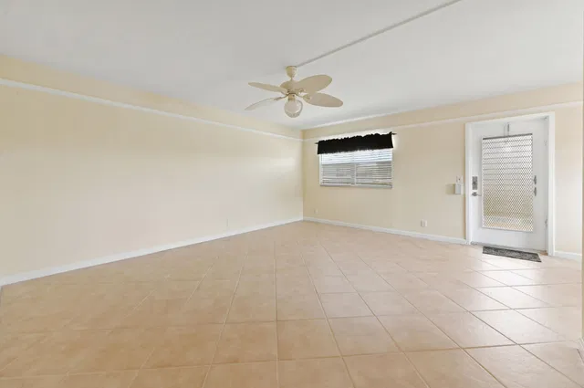 Residence photo 30