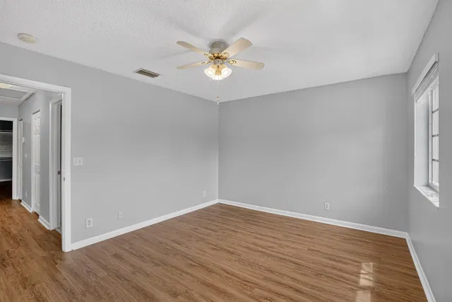 Residence photo 29