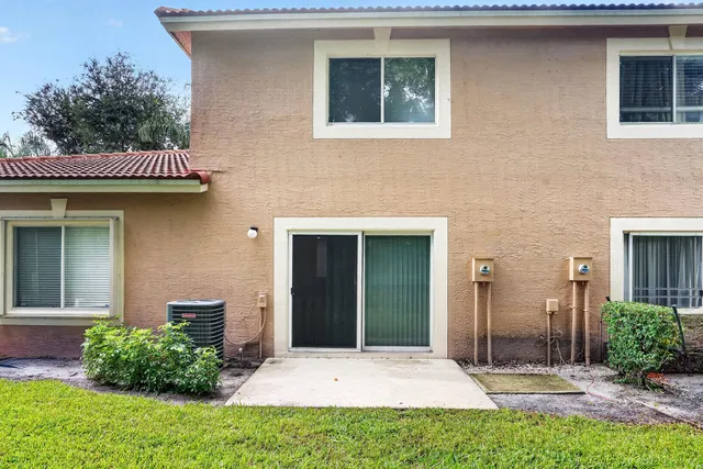 Residence photo 41