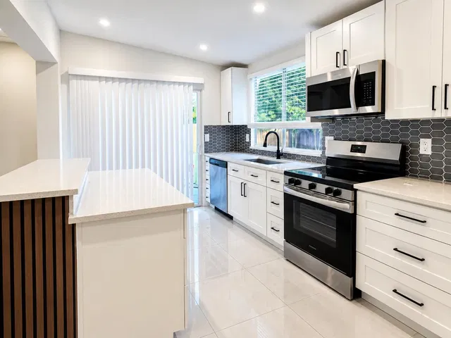 Residence photo 6