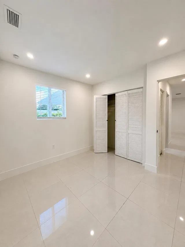 Residence photo 13