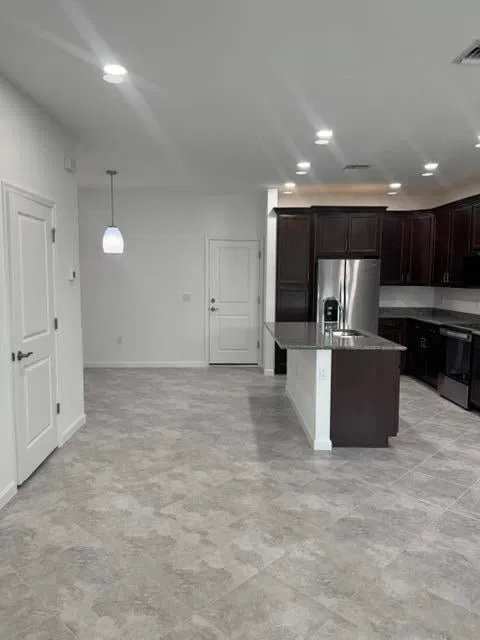  Residence photo 6