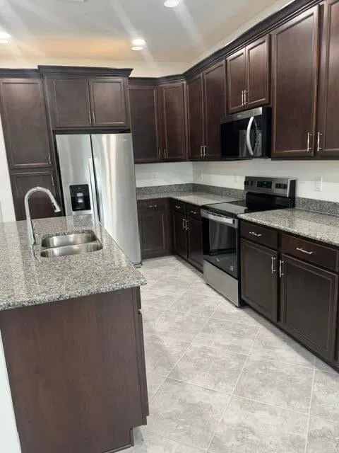 Residence photo 9