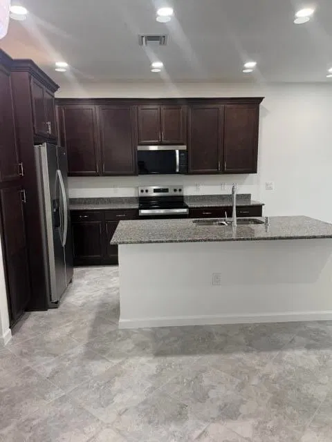  Residence photo 12