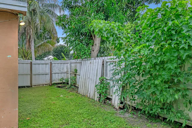 Residence photo 24