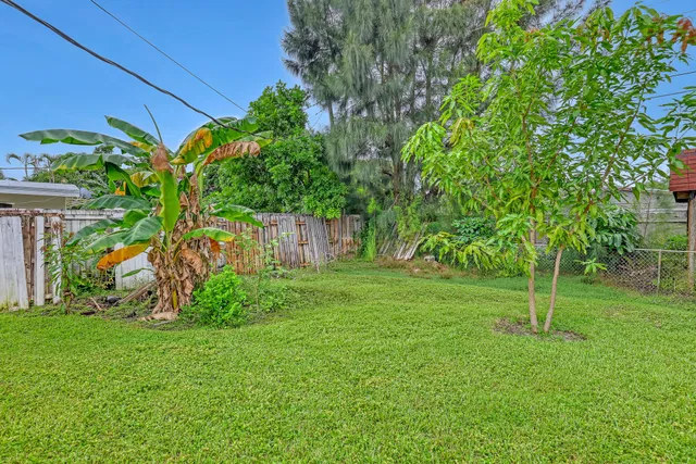 Residence photo 25