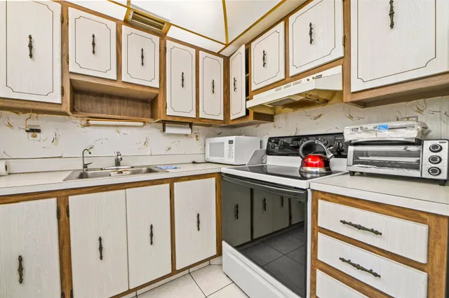 Residence photo 9