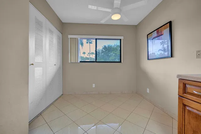 Unit 205 photo 11