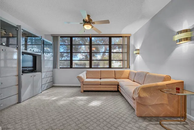 Unit 205 photo 15