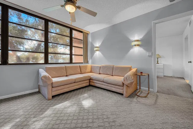 Unit 205 photo 16