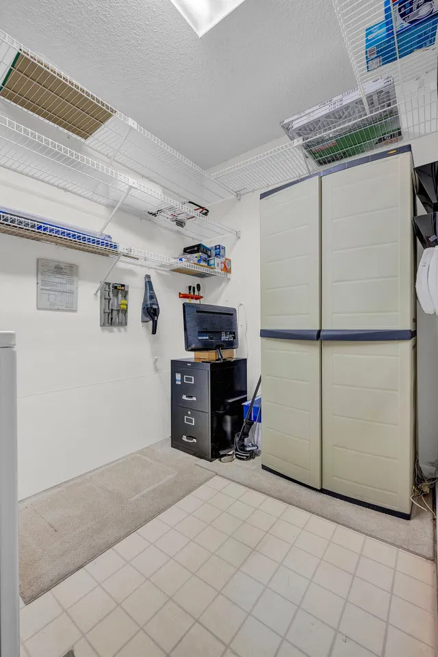 Unit 205 photo 28