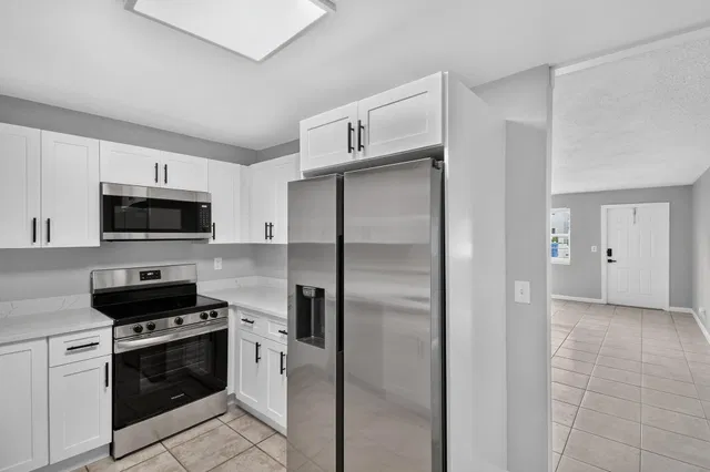 Residence photo 2