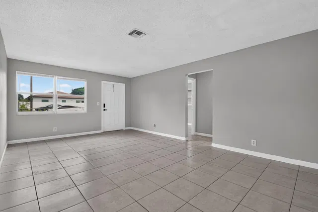 Residence photo 7
