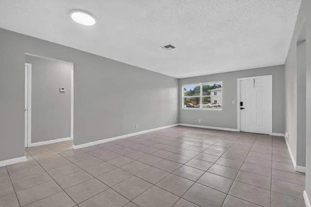 Residence photo 8