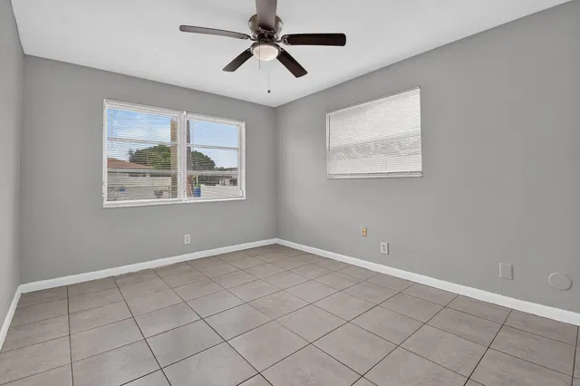 Residence photo 13