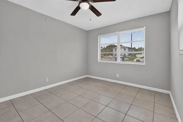 Residence photo 14