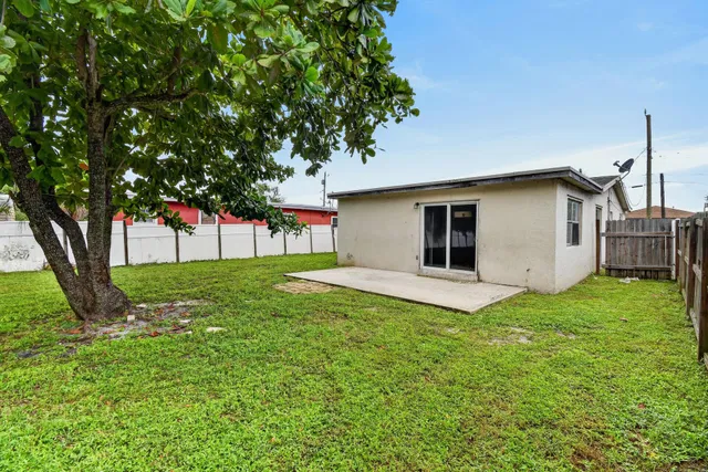 Residence photo 34