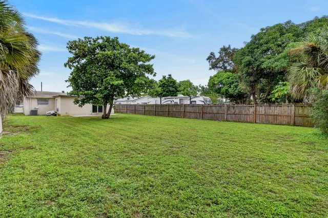 Residence photo 35