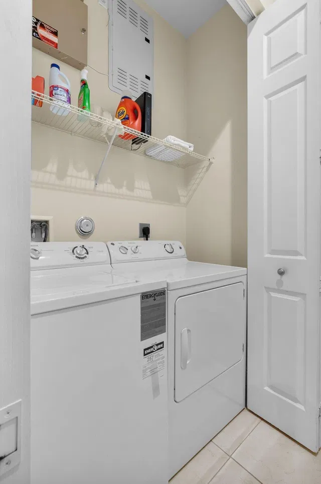 Residence photo 20