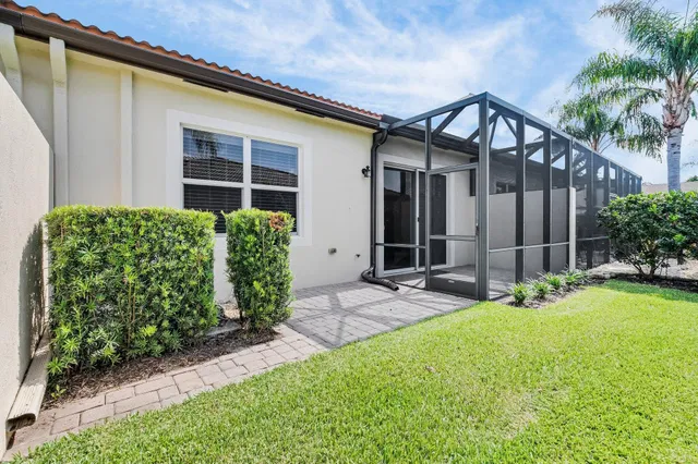 Residence photo 33