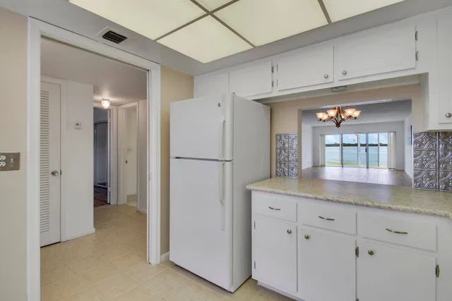 Unit 103 photo 22